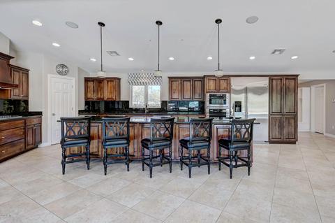 1919 E Rovey Cir, Phoenix, AZ 85016 photo 9