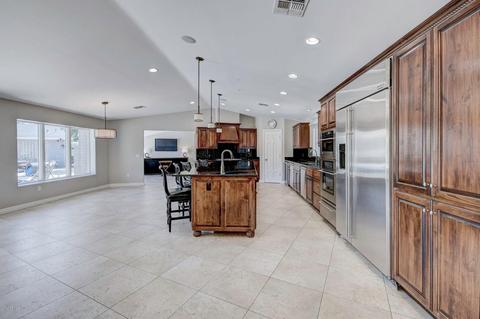 1919 E Rovey Cir, Phoenix, AZ 85016 photo 11