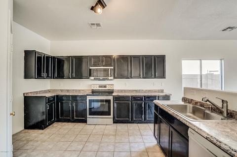 3213 S 66th Ave, Phoenix, AZ 85043 photo 2