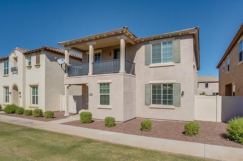 3913 Edna Dr, Gilbert, AZ 85296 photo 2