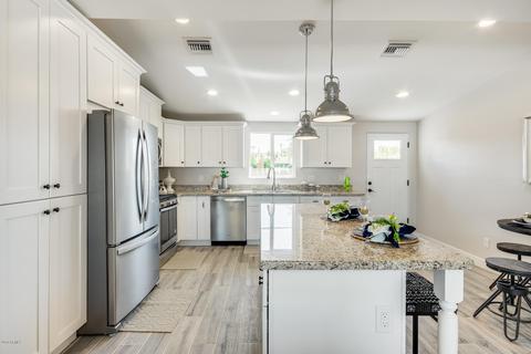 337 Elm St, Phoenix, AZ 85012 photo 13
