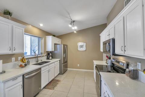 767 S Sequoia Dr, Gilbert, AZ 85296 photo 4