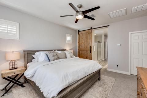 4640 E Patrick Ln, Phoenix, AZ 85050 photo 9