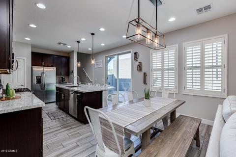 4640 E Patrick Ln, Phoenix, AZ 85050 photo 3