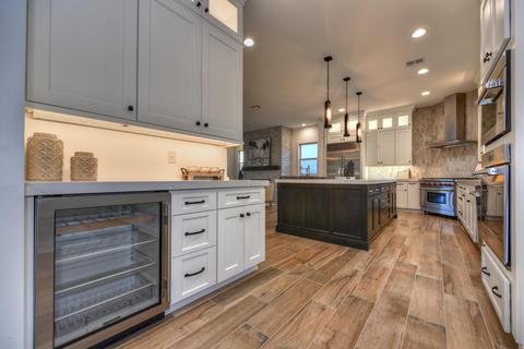3931 E Crittenden Ln, Phoenix, AZ 85018 photo 9