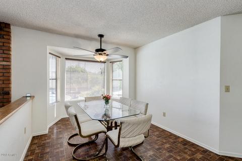 923 E Taro Ln, Phoenix, AZ 85024 photo 8