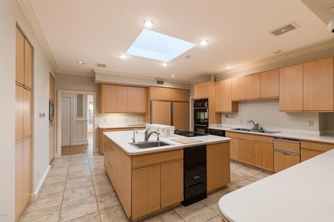 5360 E Rockridge Rd, Phoenix, AZ 85018 photo 10