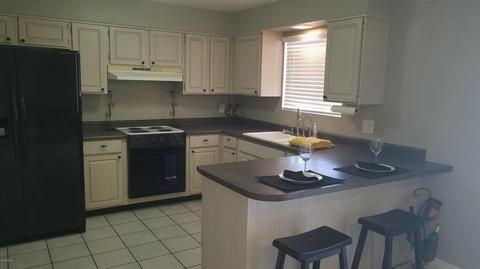 704 E Fordham Dr, Tempe, AZ 85283 photo 2