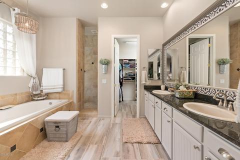 3806 E Herrera Dr, Phoenix, AZ 85050 photo 15