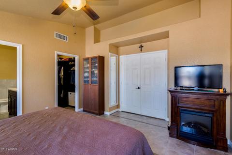 402 E Melody Ln, Gilbert, AZ 85234 photo 18