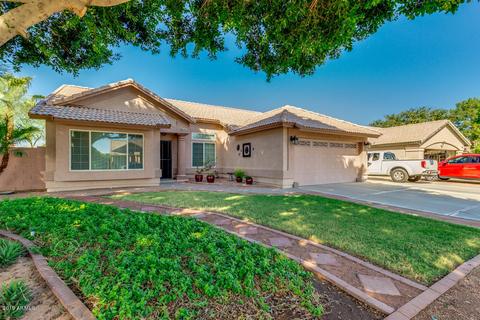 402 E Melody Ln, Gilbert, AZ 85234 photo 2