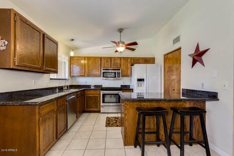 307 E Leah Ln, Gilbert, AZ 85234 photo 2