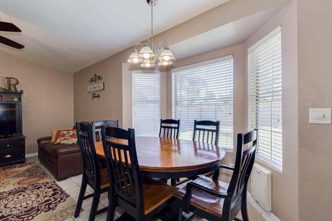 307 E Leah Ln, Gilbert, AZ 85234 photo 10