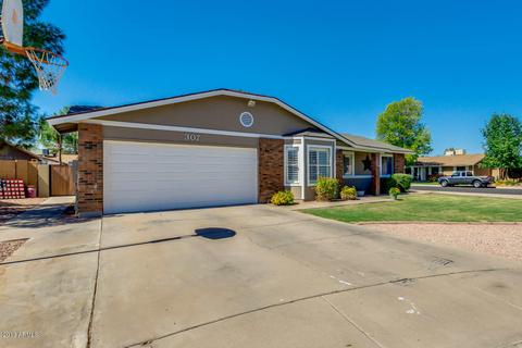 307 E Leah Ln, Gilbert, AZ 85234 photo 5