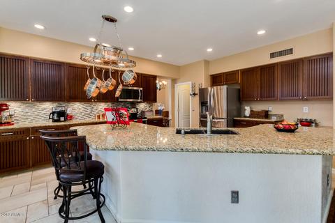 2895 E Millbrae Ln, Gilbert, AZ 85234 photo 17