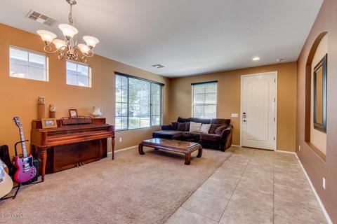 3412 E Robin Ln, Gilbert, AZ 85296 photo 4