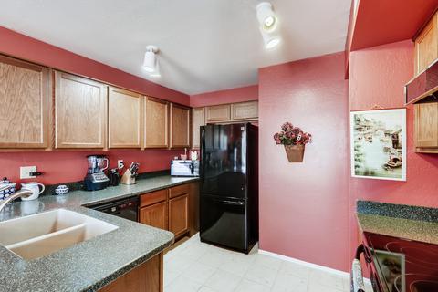 2342 E Gelding Dr, Phoenix, AZ 85022 photo 9