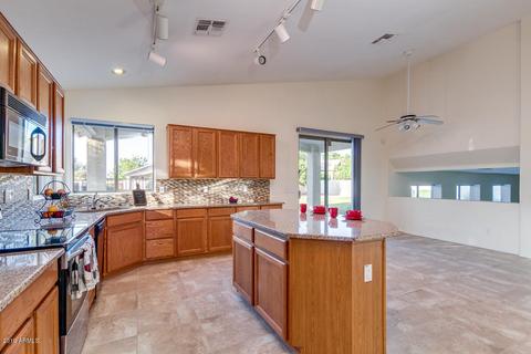1760 E Amber Ct, Gilbert, AZ 85296 photo 5