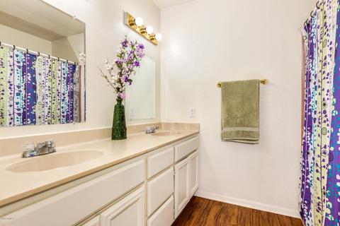 1031 E Michelle Dr, Phoenix, AZ 85022 photo 14