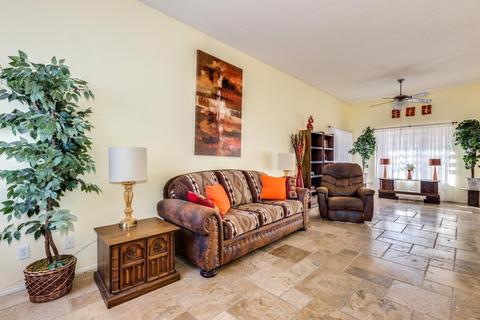 1031 E Michelle Dr, Phoenix, AZ 85022 photo 3