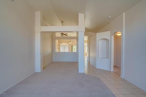 4301 E Cedarwood Ln, Phoenix, AZ 85048 photo 9