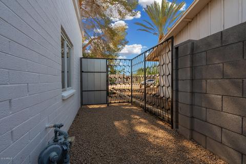 2828 E Sunnyside Dr, Phoenix, AZ 85028 photo 46