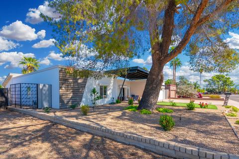 2828 E Sunnyside Dr, Phoenix, AZ 85028 photo 4