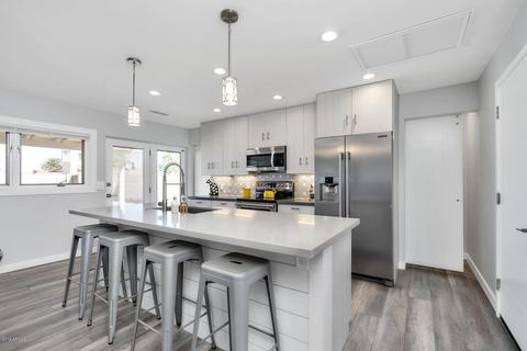 2828 E Sunnyside Dr, Phoenix, AZ 85028 photo 10