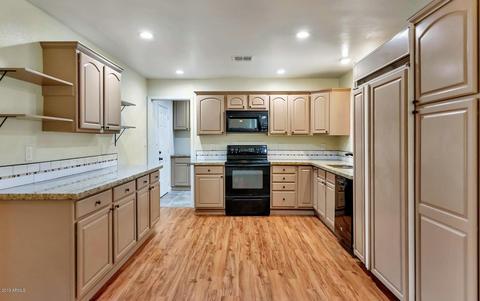 2801 E Louise Dr, Phoenix, AZ 85032 photo 3