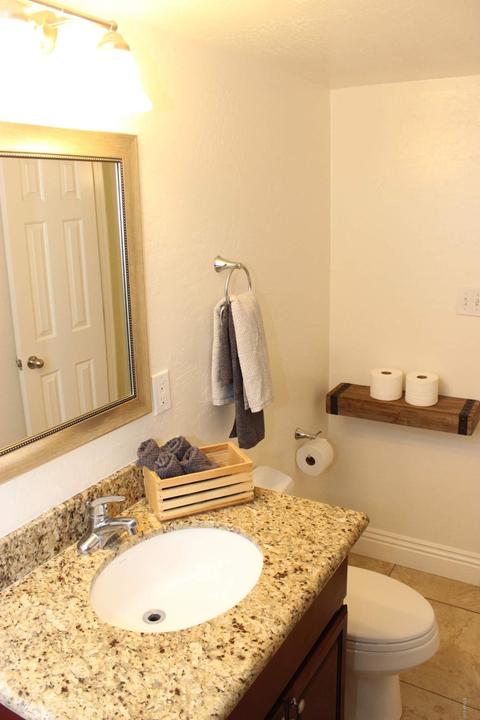 2827 E Osborn Rd, Phoenix, AZ 85016 photo 18