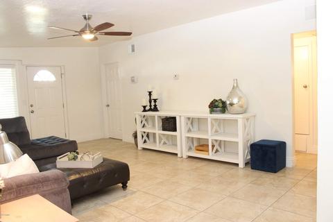 2827 E Osborn Rd, Phoenix, AZ 85016 photo 8