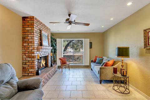 9 E Aster Dr, Phoenix, AZ 85022 photo 6