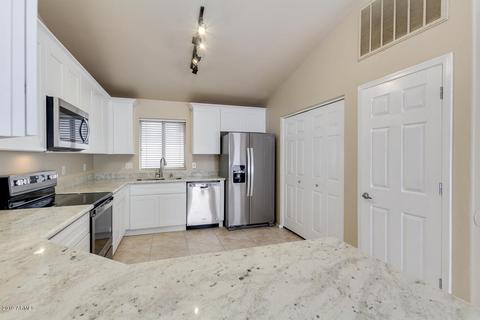 4530 E Windsong Dr, Phoenix, AZ 85048 photo 8