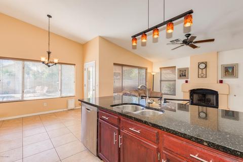 3445 E Utopia Rd, Phoenix, AZ 85050 photo 11
