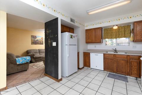 246 E Juniper St, Mesa, AZ 85201 photo 4