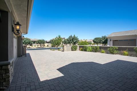 2051 E Crescent Way, Gilbert, AZ 85298 photo 6