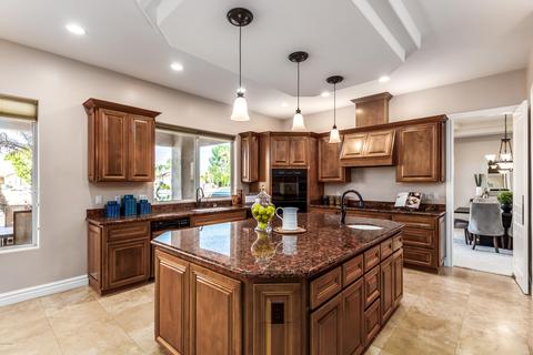 1910 E Willow Tree Ct, Gilbert, AZ 85234 photo 12