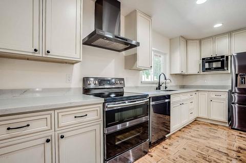 2808 E Laurel Ln, Phoenix, AZ 85028 photo 10