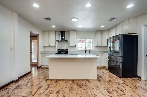 2808 E Laurel Ln, Phoenix, AZ 85028 photo 5