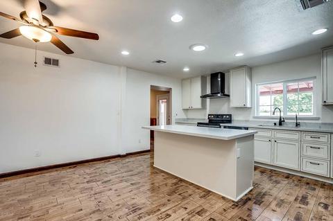 2808 E Laurel Ln, Phoenix, AZ 85028 photo 6