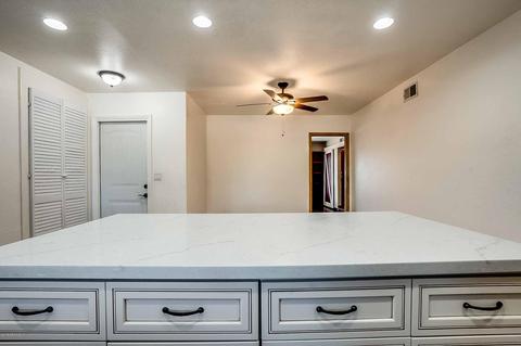 2808 E Laurel Ln, Phoenix, AZ 85028 photo 8