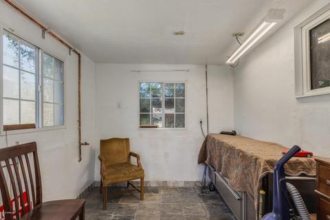 358 E Whitton Ave, Phoenix, AZ 85012 photo 18