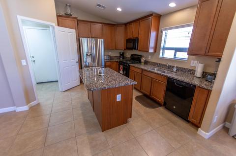 5654 E Helios Dr, Florence, AZ 85132 photo 6