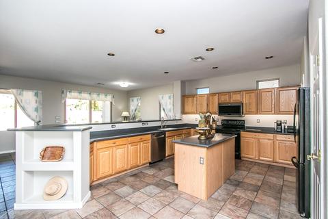 3152 E Peach Tree Dr, Chandler, AZ 85249 photo 7