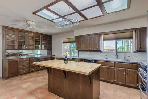 1327 S Belaire Rd, Apache Junction, AZ 85119 photo 5