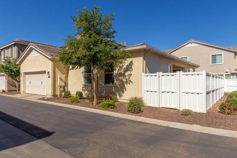 3848 E Stiles Ln, Gilbert, AZ 85295 photo 2
