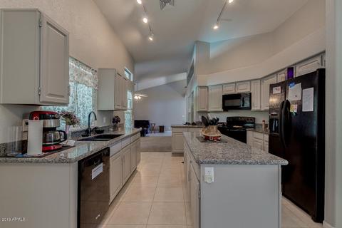 724 E Cullumber St, Gilbert, AZ 85234 photo 10