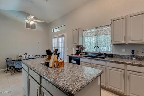 724 E Cullumber St, Gilbert, AZ 85234 photo 11