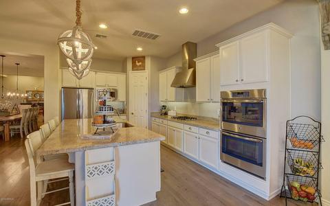 2536 E Tomahawk Ct, Gilbert, AZ 85298 photo 13