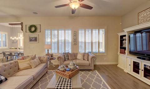 2536 E Tomahawk Ct, Gilbert, AZ 85298 photo 7